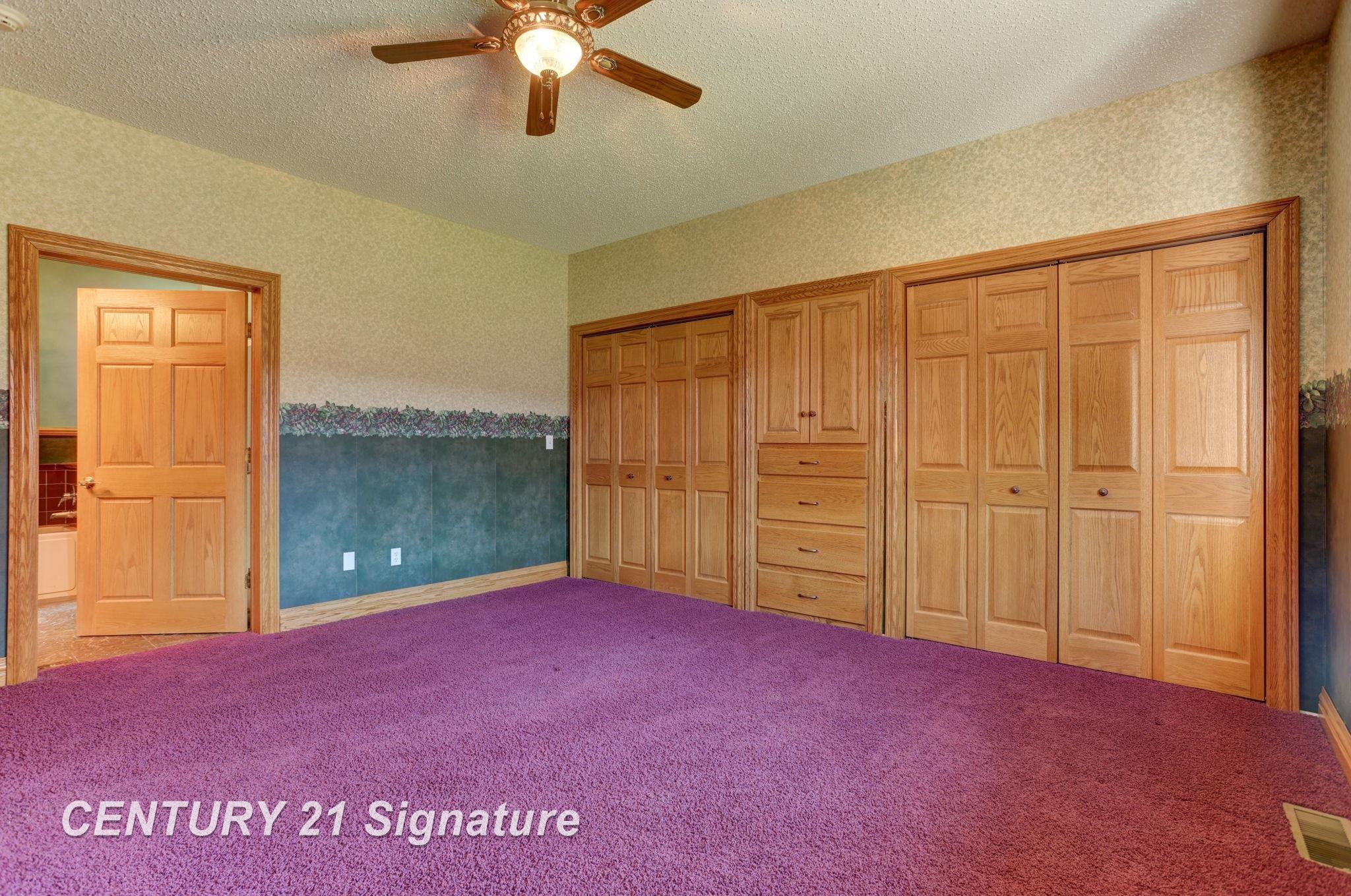 Hemlock, Michigan, 48626, United States, 6 Bedrooms Bedrooms, ,5 BathroomsBathrooms,Residential,For Sale,1984080