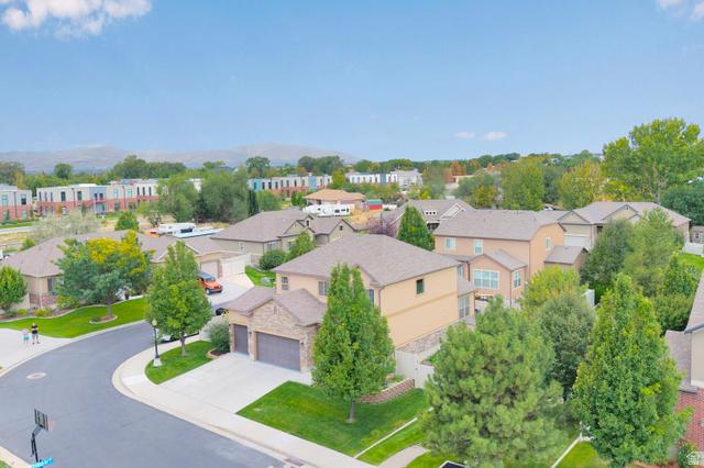 South Jordan, Utah, 84095, United States, 5 Bedrooms Bedrooms, ,4 BathroomsBathrooms,Residential,For Sale,1979432