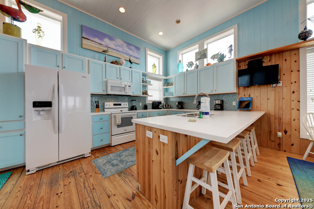 Port Aransas, Texas, 78373, United States, 4 Bedrooms Bedrooms, ,4 BathroomsBathrooms,Residential,For Sale,1839202