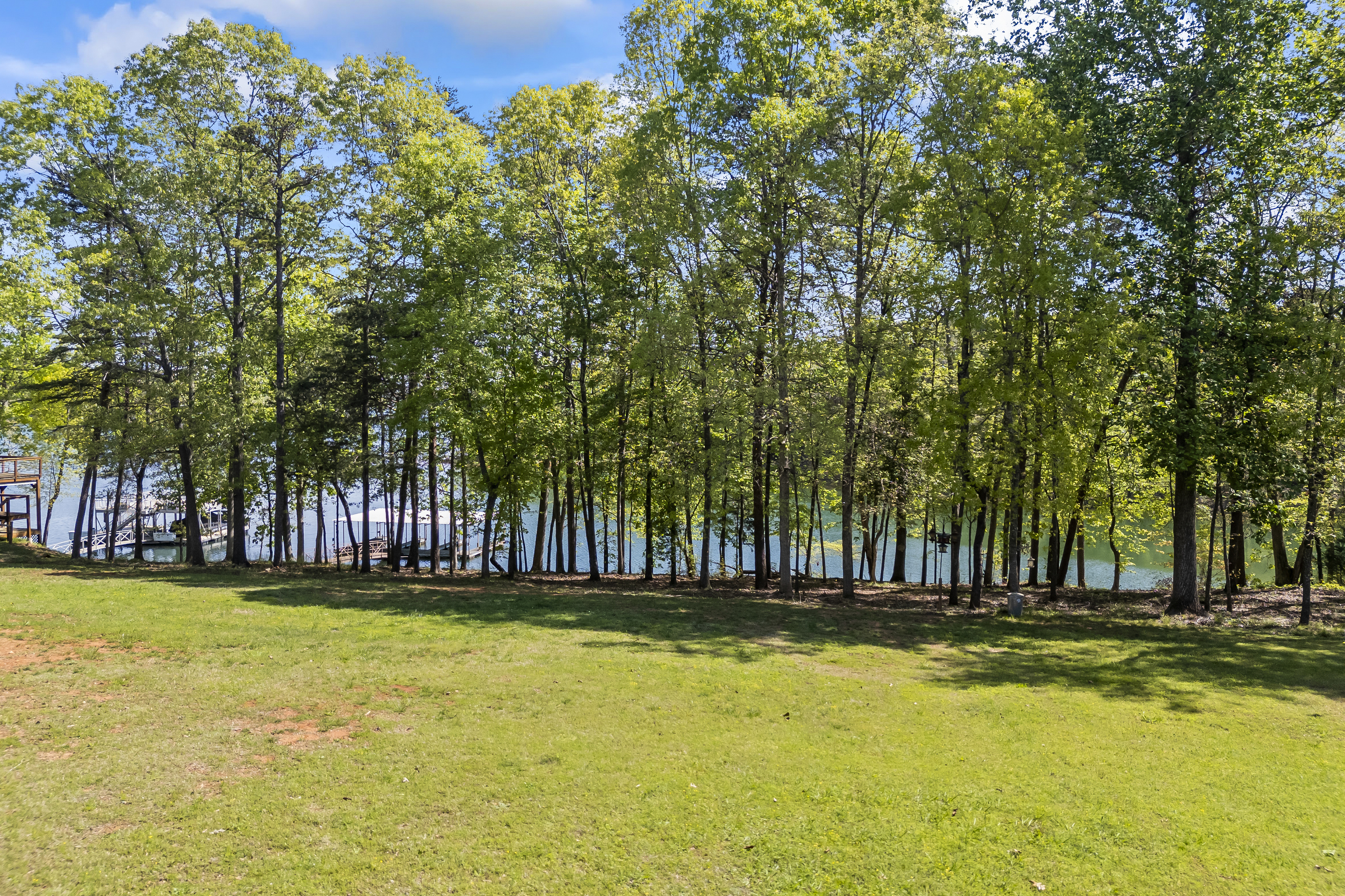 Hartwell, Georgia, 30643, United States, 4 Bedrooms Bedrooms, ,4 BathroomsBathrooms,Residential,For Sale,1906193