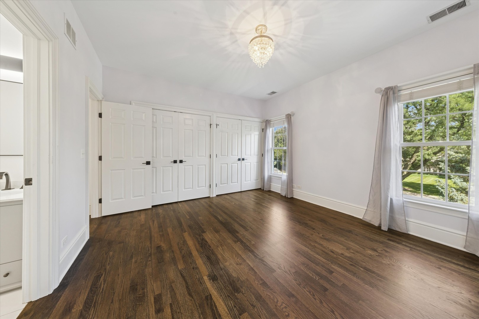 Hinsdale, Illinois, 60521, United States, 6 Bedrooms Bedrooms, ,8 BathroomsBathrooms,Residential,For Sale,1939484