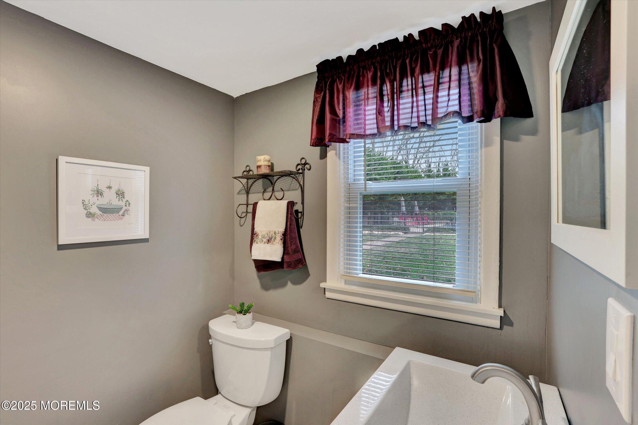 Jackson, New Jersey, 08527, United States, 3 Bedrooms Bedrooms, ,2 BathroomsBathrooms,Residential,For Sale,1931197