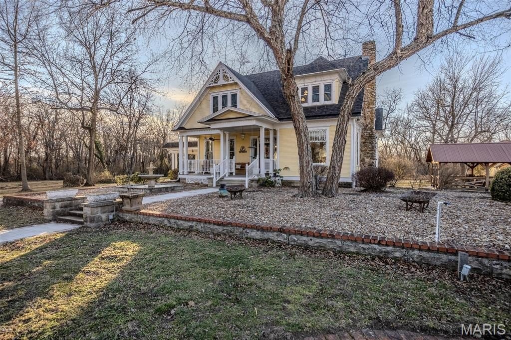 Lebanon, Missouri, 65536, United States, 3 Bedrooms Bedrooms, ,4 BathroomsBathrooms,Residential,For Sale,2017638