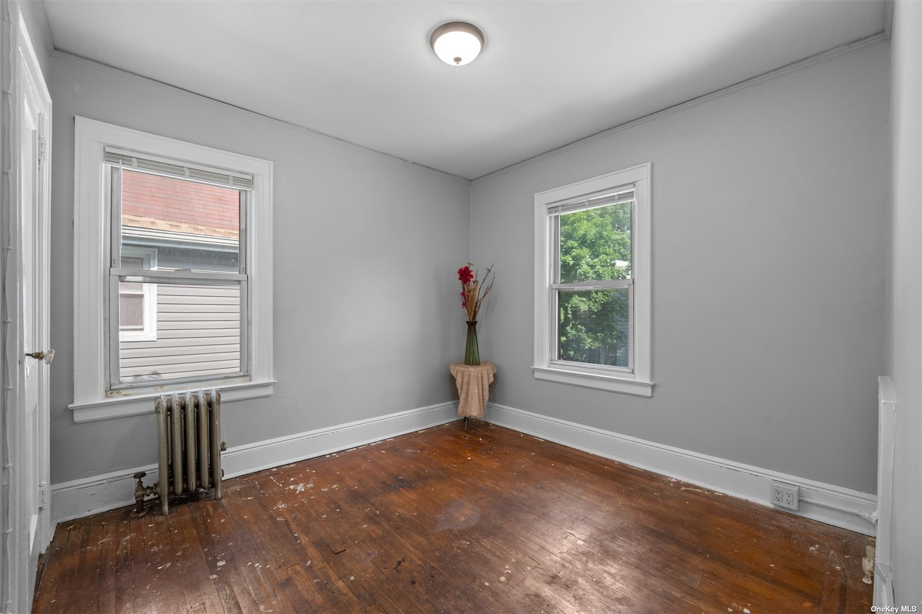 Hollis, New York, 11423, United States, 3 Bedrooms Bedrooms, ,2 BathroomsBathrooms,Residential,For Sale,1931639