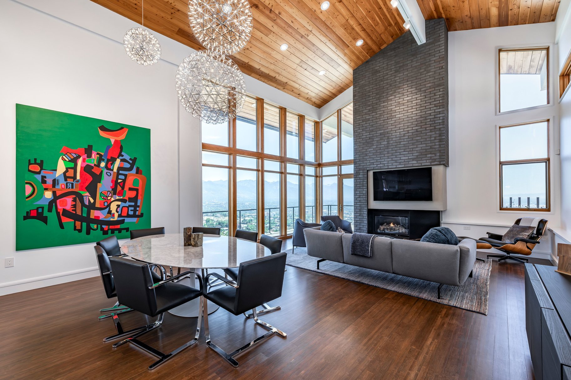  Stunning Contemporary Home with Commanding Views - 物件實景