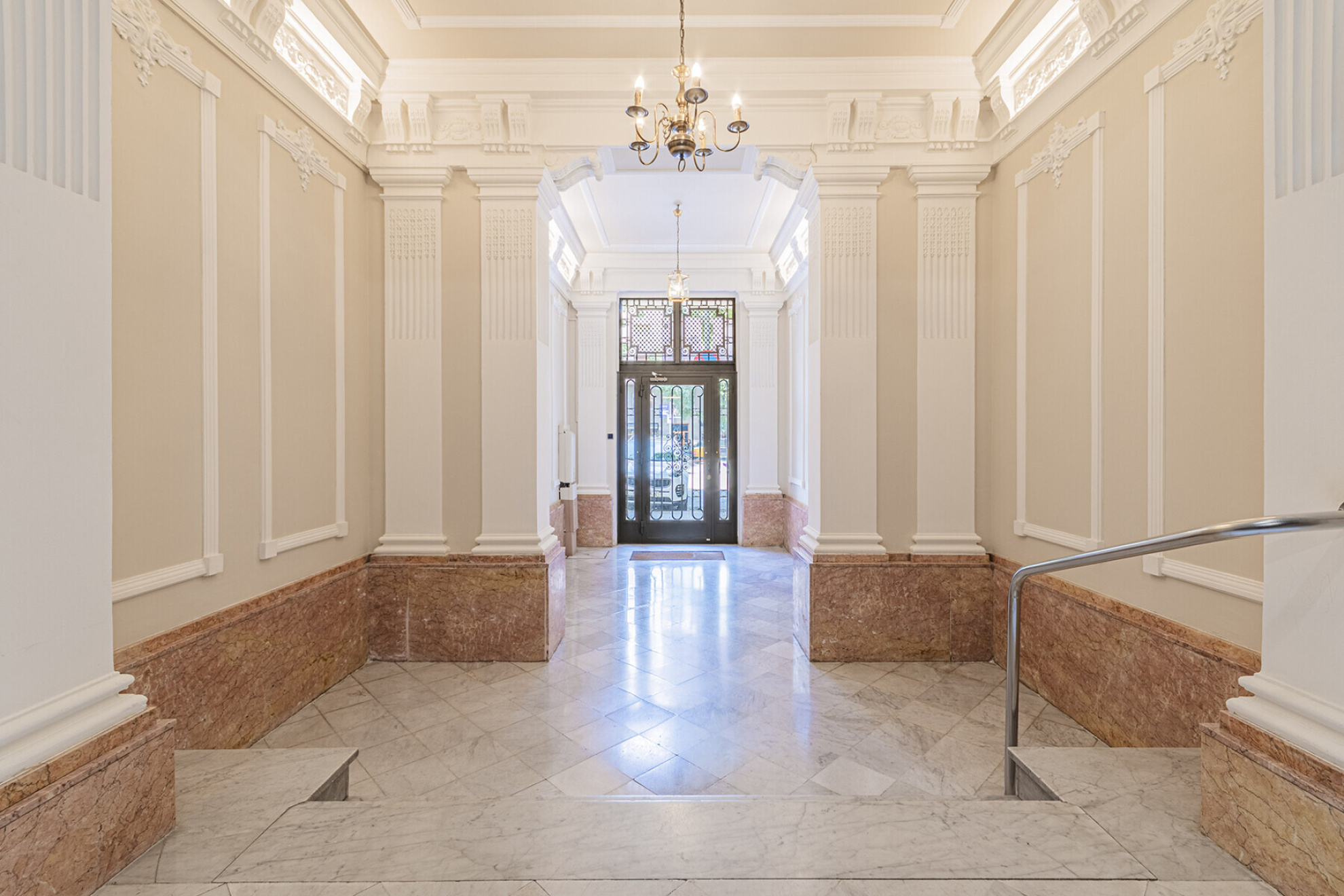  Extraordinary top-floor apartment in the central Eixample district - 物件實景