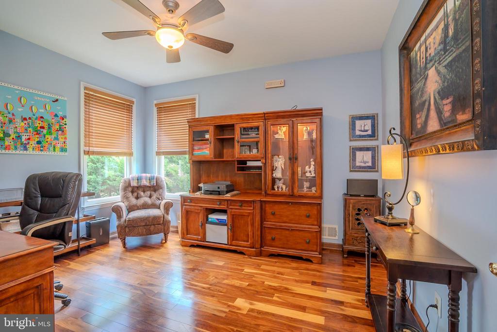 Monroe Township, New Jersey, 08831, United States, 5 Bedrooms Bedrooms, ,4 BathroomsBathrooms,Residential,For Sale,1895133