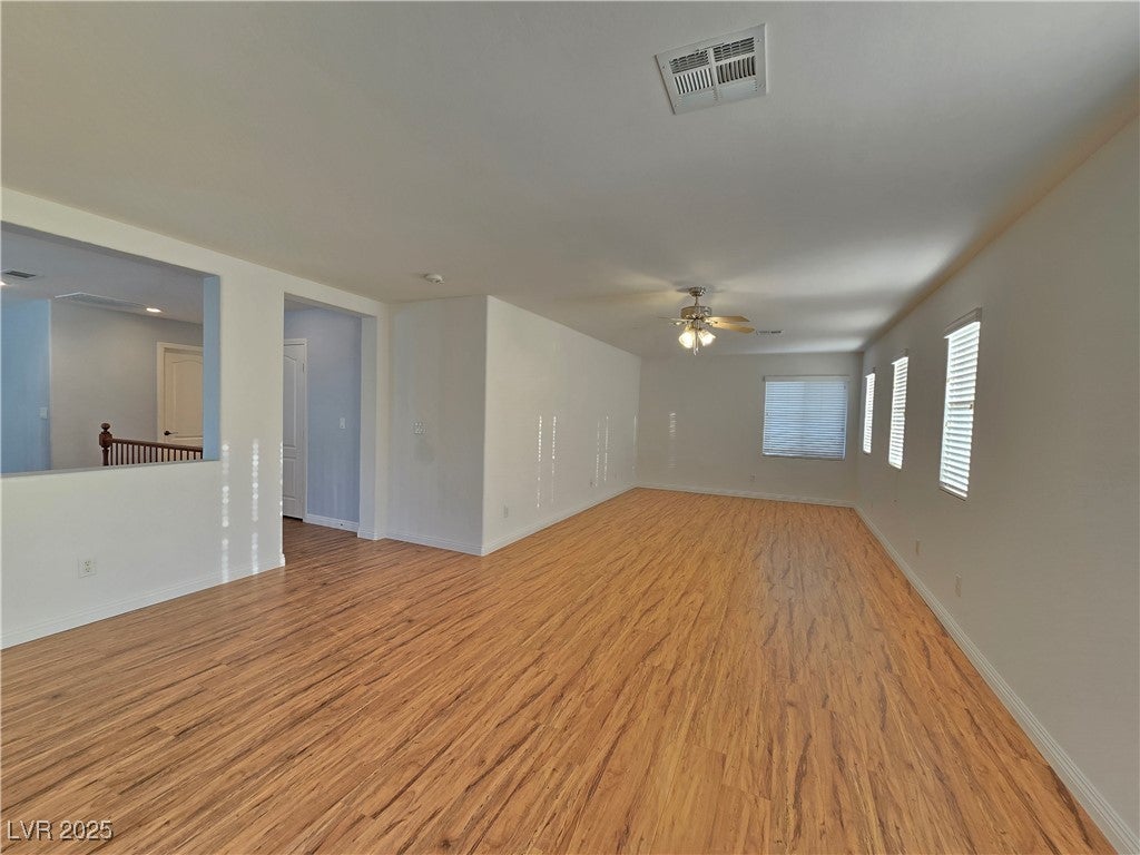 Las Vegas, Nevada, 89149, United States, 4 Bedrooms Bedrooms, ,3 BathroomsBathrooms,Residential,For Sale,1977404