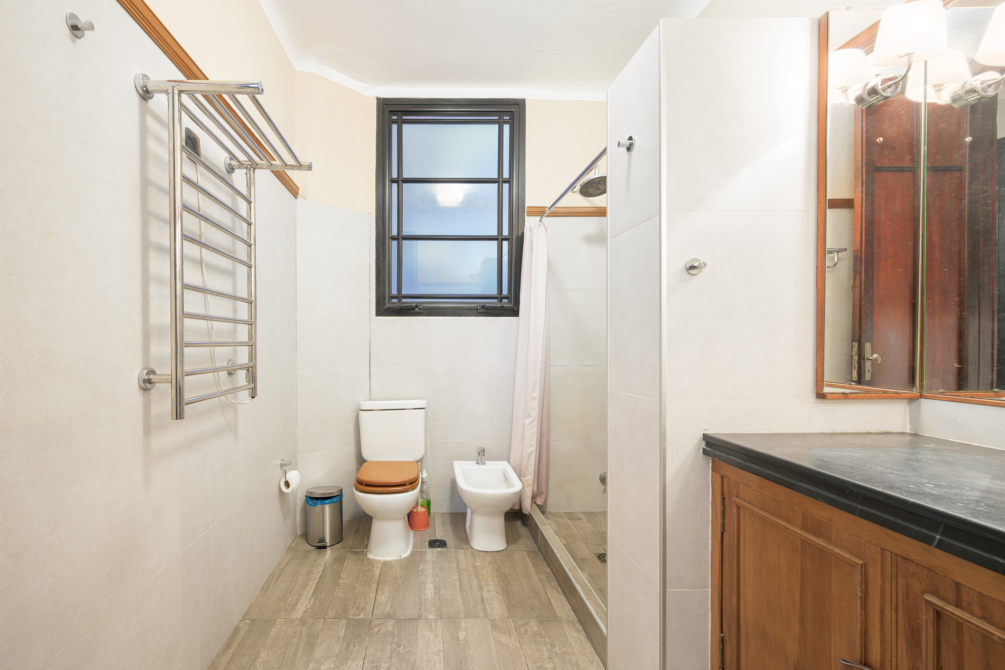  Classic 4 bedroom apartment - 物件實景