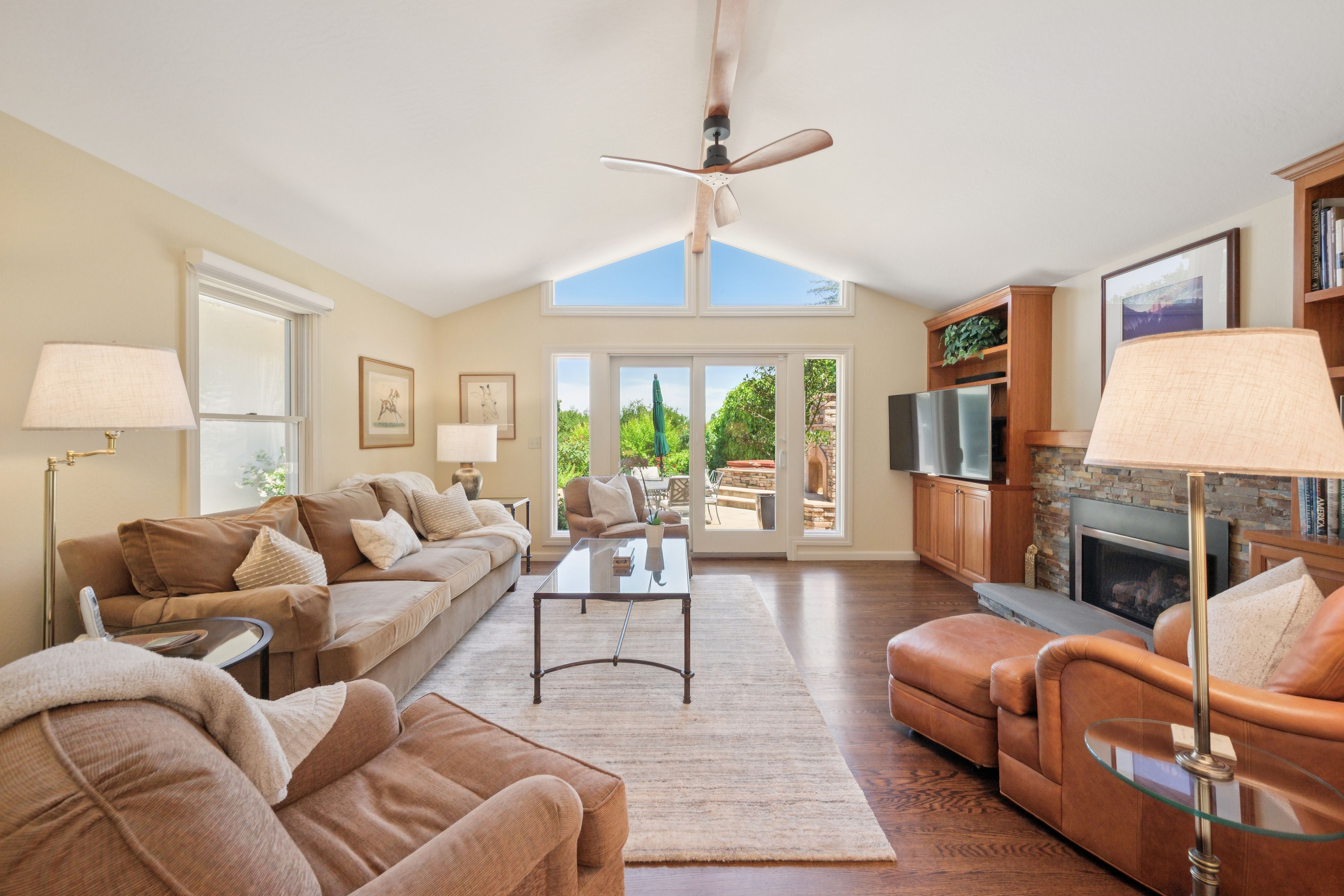  Exceptional Single Level Home in Loma Verde - 物件實景