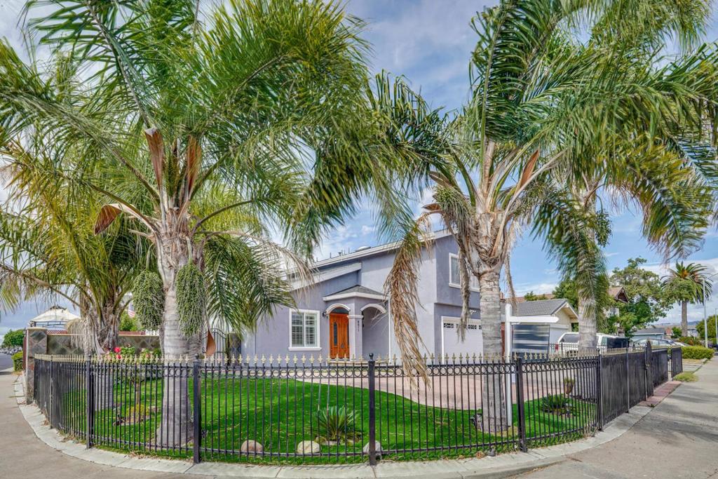 Union City, California, 94587, United States, 4 Bedrooms Bedrooms, ,3 BathroomsBathrooms,Residential,For Sale,1978572