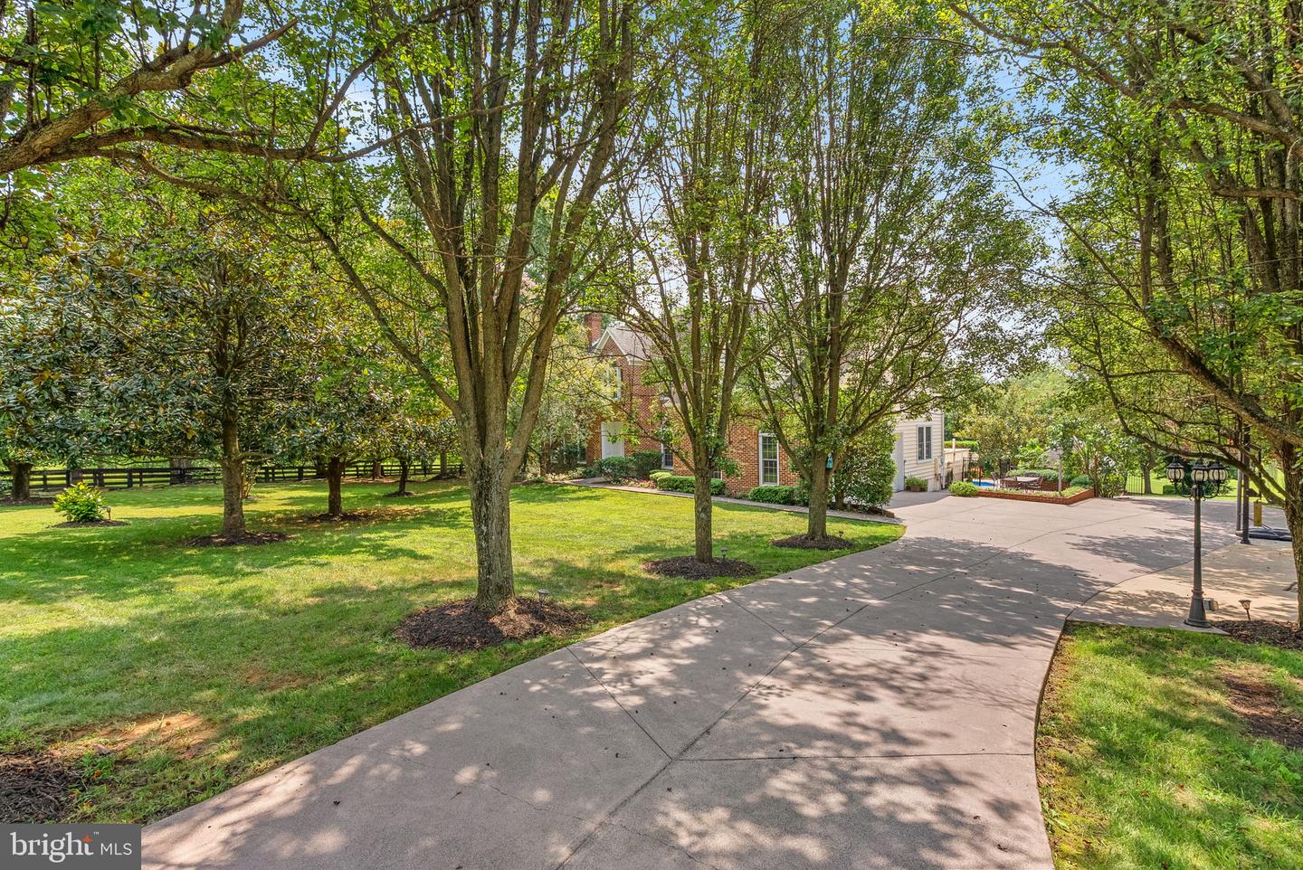 Waterford, Virginia, 20197, United States, 5 Bedrooms Bedrooms, ,4 BathroomsBathrooms,Residential,For Sale,1940957