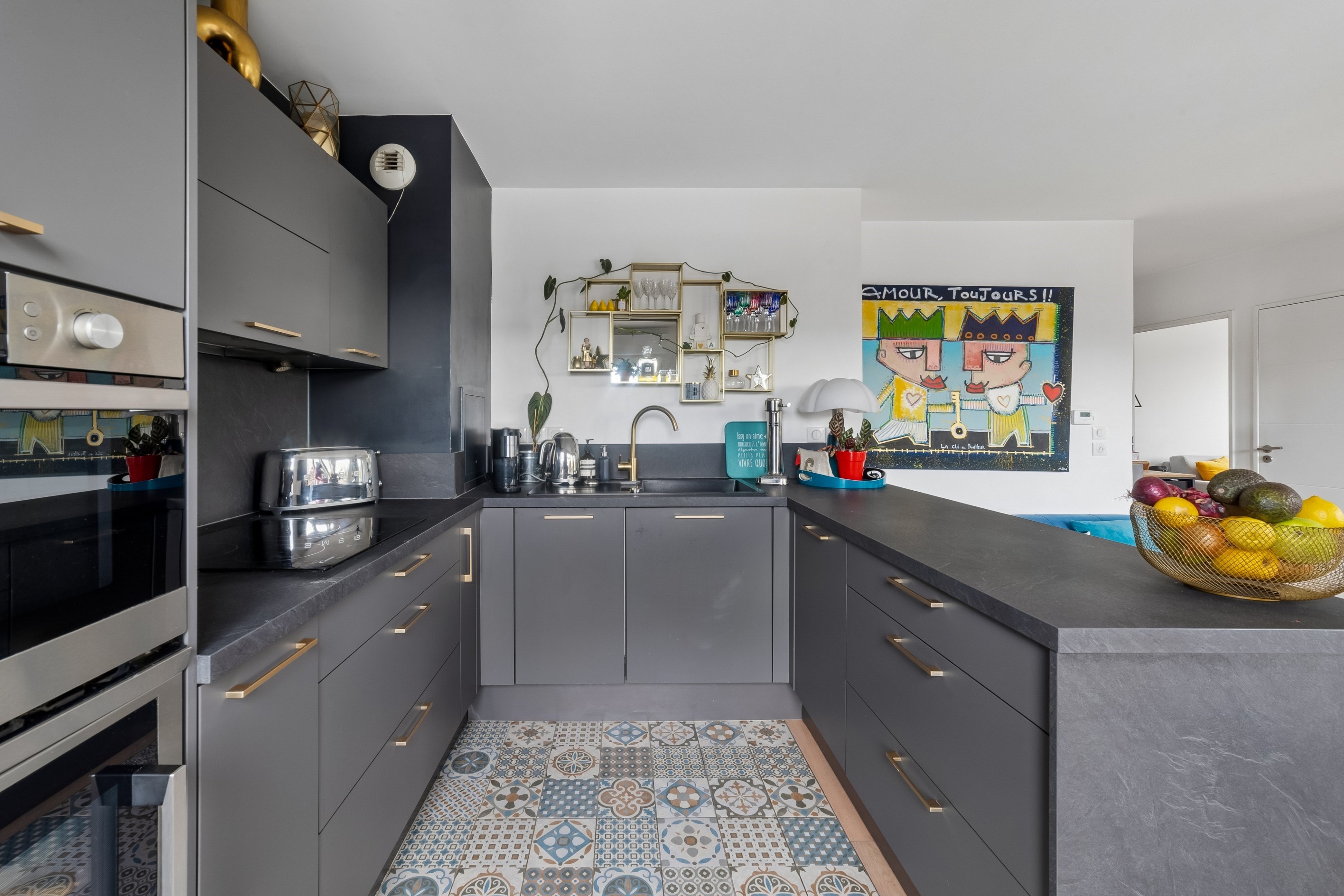  Issy-les-Moulineaux (City Centre) – Top floor 2-bedroom apartment with terrace … - 物件實景