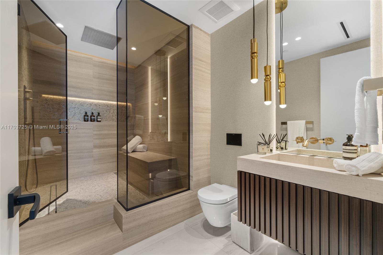 1425 Brickell Ave Unit 66D-66E, Miami, Florida, 33131, United States, 4 Bedrooms Bedrooms, ,5 BathroomsBathrooms,Residential,For Sale,1425 Brickell Ave Unit 66D-66E,1682437