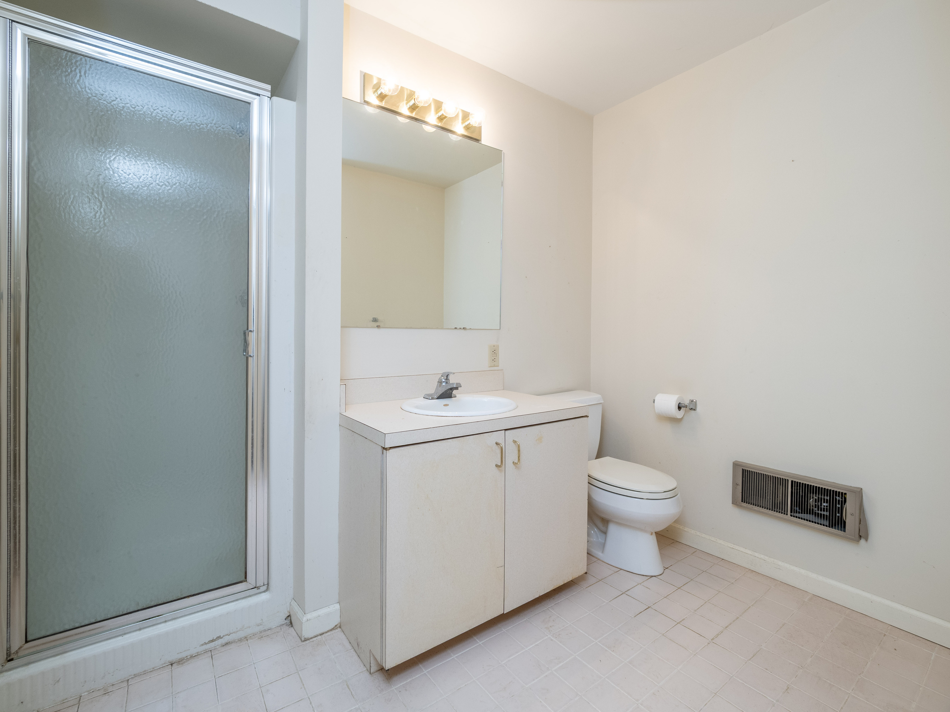 Redding, Connecticut, 06896, United States, 5 Bedrooms Bedrooms, ,5 BathroomsBathrooms,Residential,For Sale,1997100