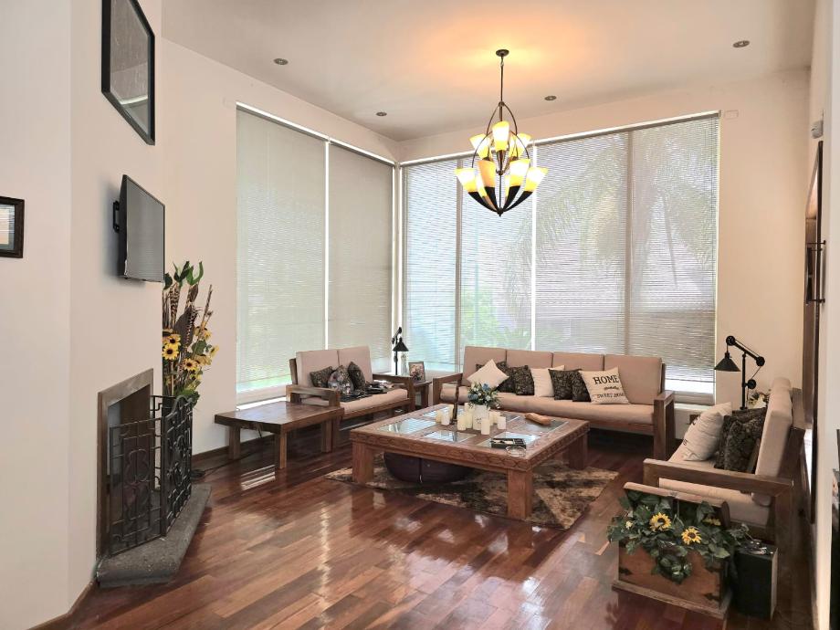 Monterrey, Nuevo León, 64989, Mexico, 3 Bedrooms Bedrooms, ,4 BathroomsBathrooms,Residential,For Sale,1918483