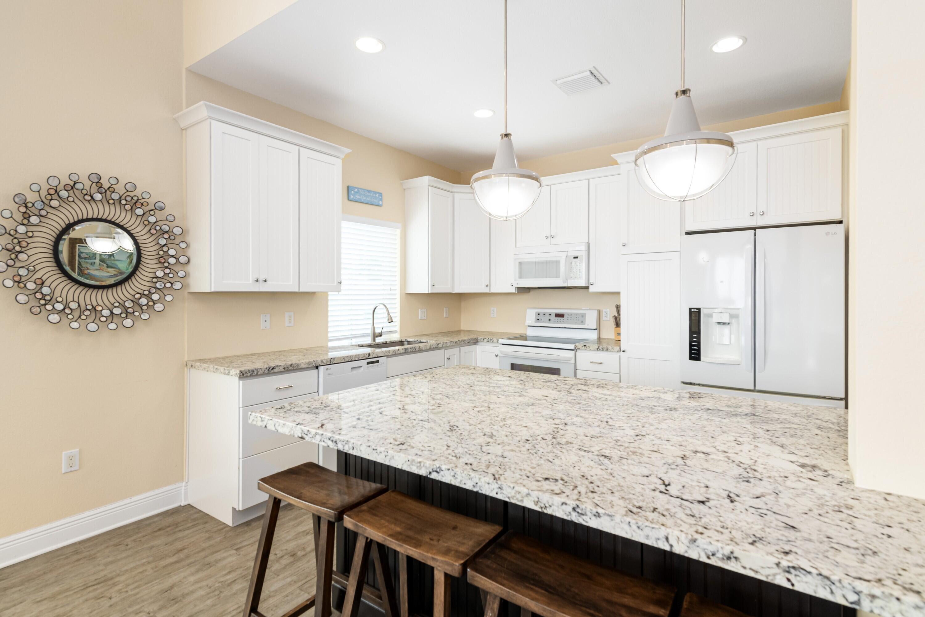 MARATHON, Florida, 33050, United States, 3 Bedrooms Bedrooms, ,2 BathroomsBathrooms,Residential,For Sale,1989010