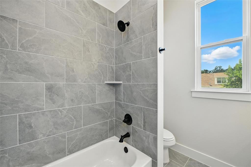 Weatherford, Texas, 76088, United States, 4 Bedrooms Bedrooms, ,3 BathroomsBathrooms,Residential,For Sale,1939670