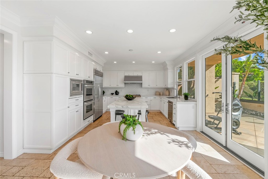 Newport Coast, California, 92657, United States, 5 Bedrooms Bedrooms, ,4 BathroomsBathrooms,Residential,For Sale,1991389