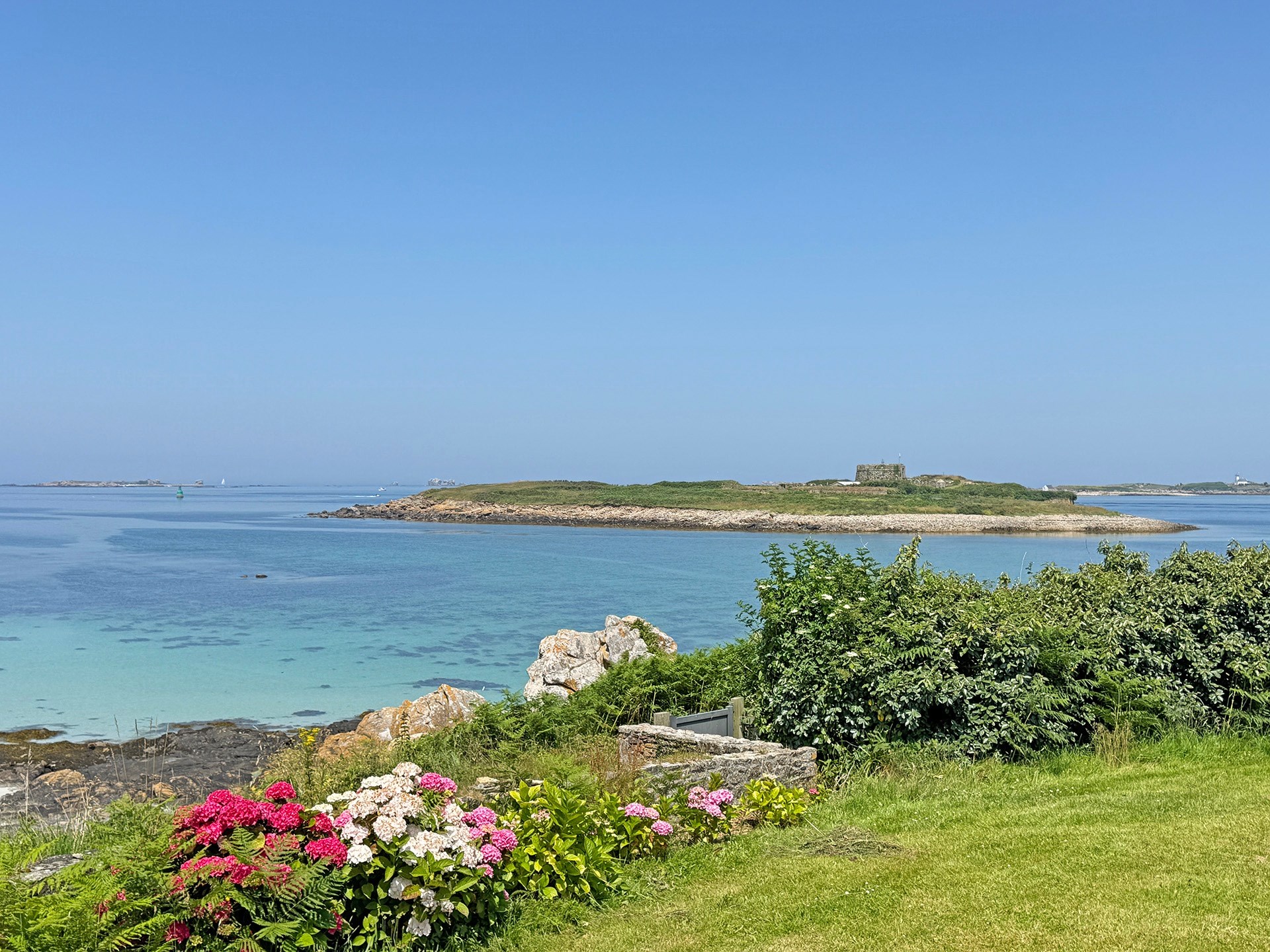  LANDÉDA-SAINTE MARGUERITE PENINSULA, FULL SEA VIEW IN A PEACEFUL LOCATION - 物件實景