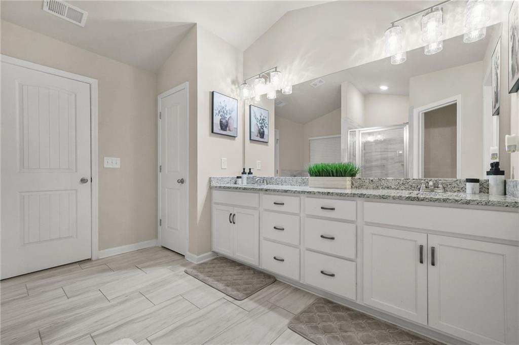 Fayetteville, Georgia, 30215, United States, 5 Bedrooms Bedrooms, ,3 BathroomsBathrooms,Residential,For Sale,2048268