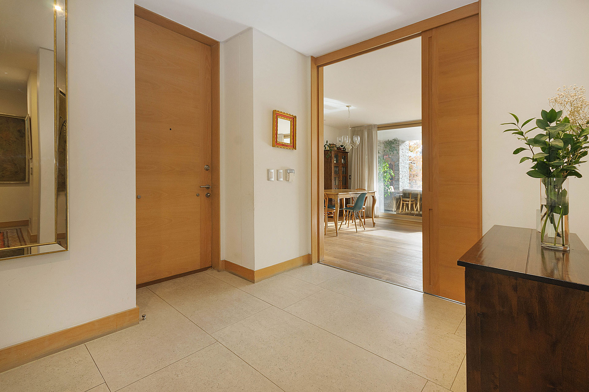  4-Bedroom Apartment Plus Staff Quarters for Sale in Los Trapenses - 物件實景