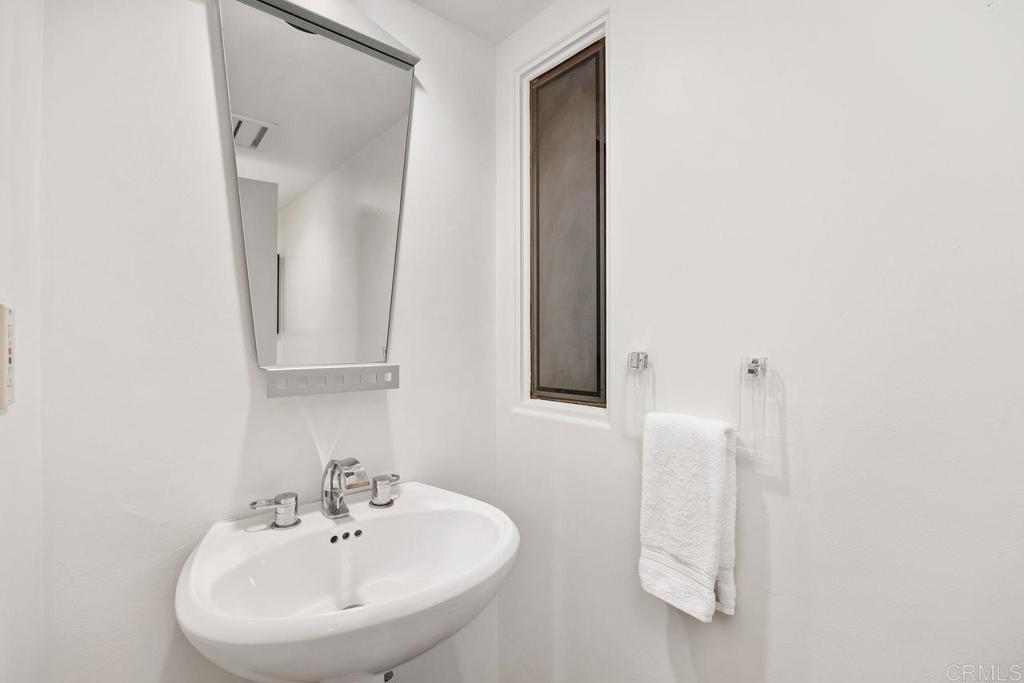Del Mar, California, 92014, United States, 5 Bedrooms Bedrooms, ,5 BathroomsBathrooms,Residential,For Sale,1837047