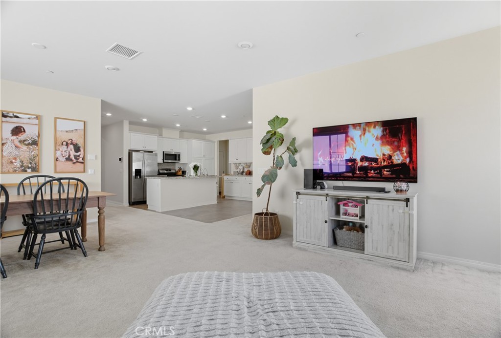 Hemet, California, 92545, United States, 3 Bedrooms Bedrooms, ,2 BathroomsBathrooms,Residential,For Sale,1950235