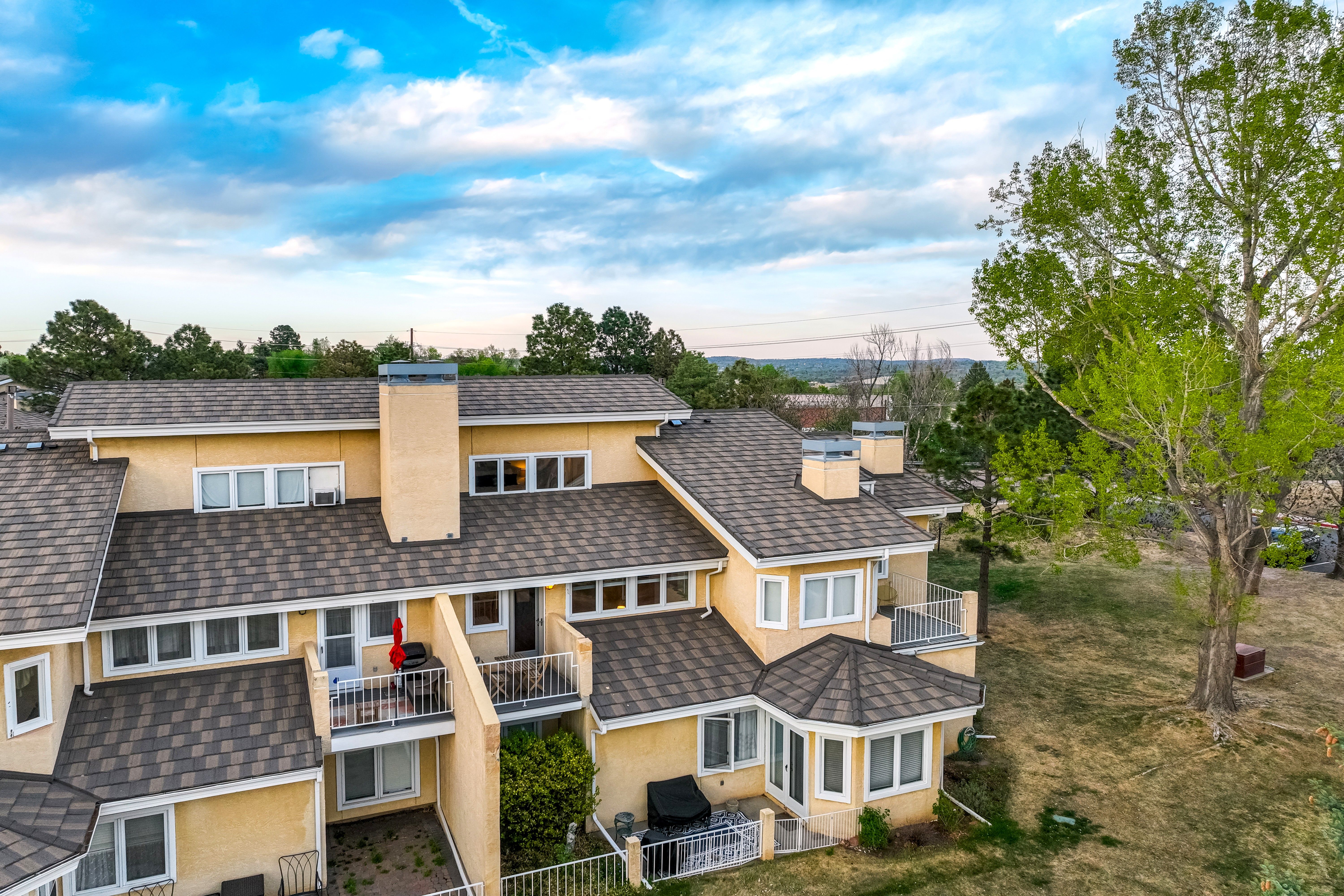  Elevated Westside Style in This Beautifully Refreshed Promontory Point Condo - 物件實景