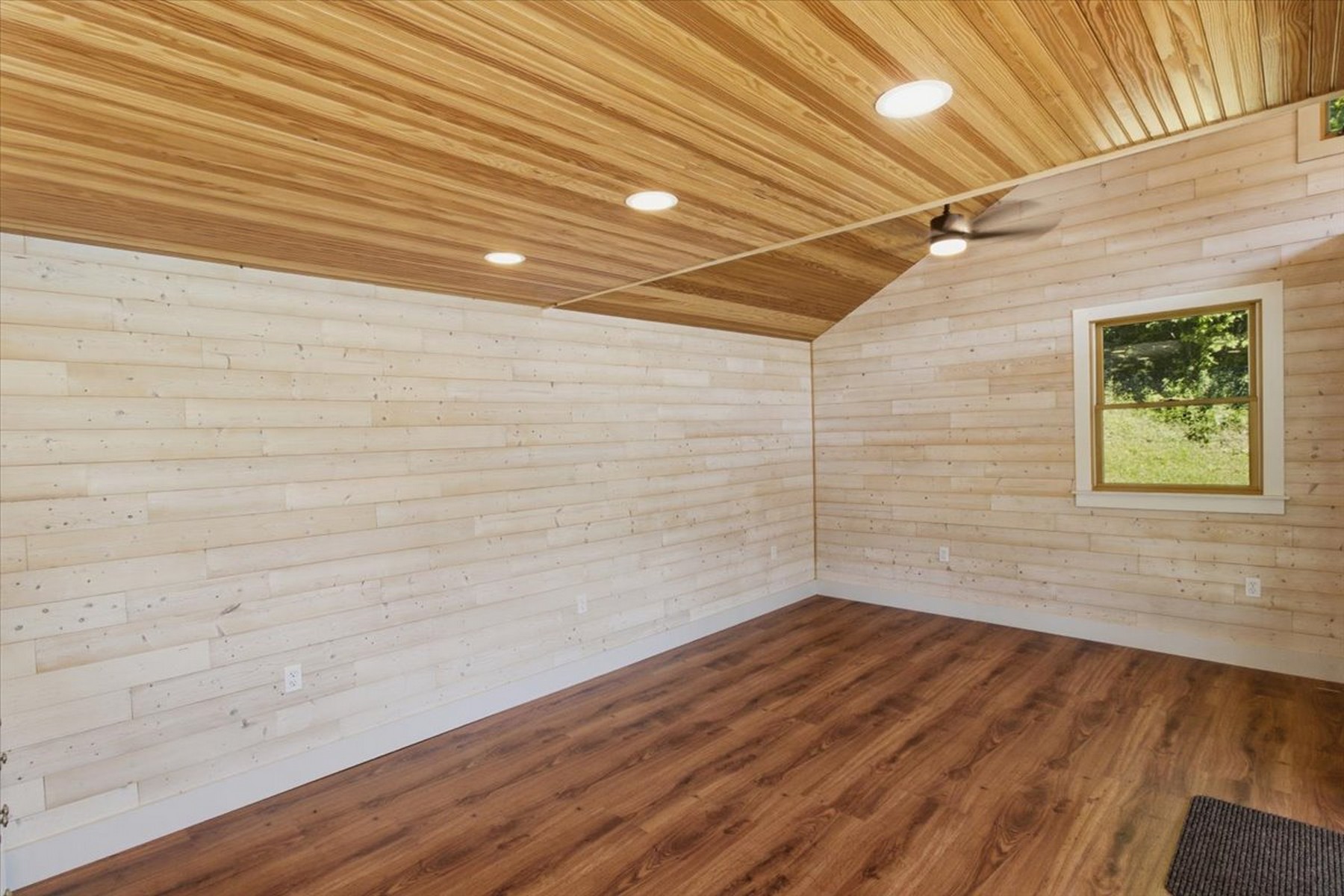  1100 Houghtonville Road - 物件實景
