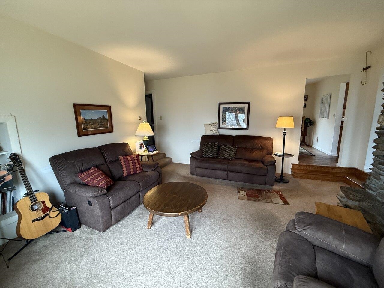 Waitsfield, Vermont, 05673, United States, 3 Bedrooms Bedrooms, ,2 BathroomsBathrooms,Residential,For Sale,1991927