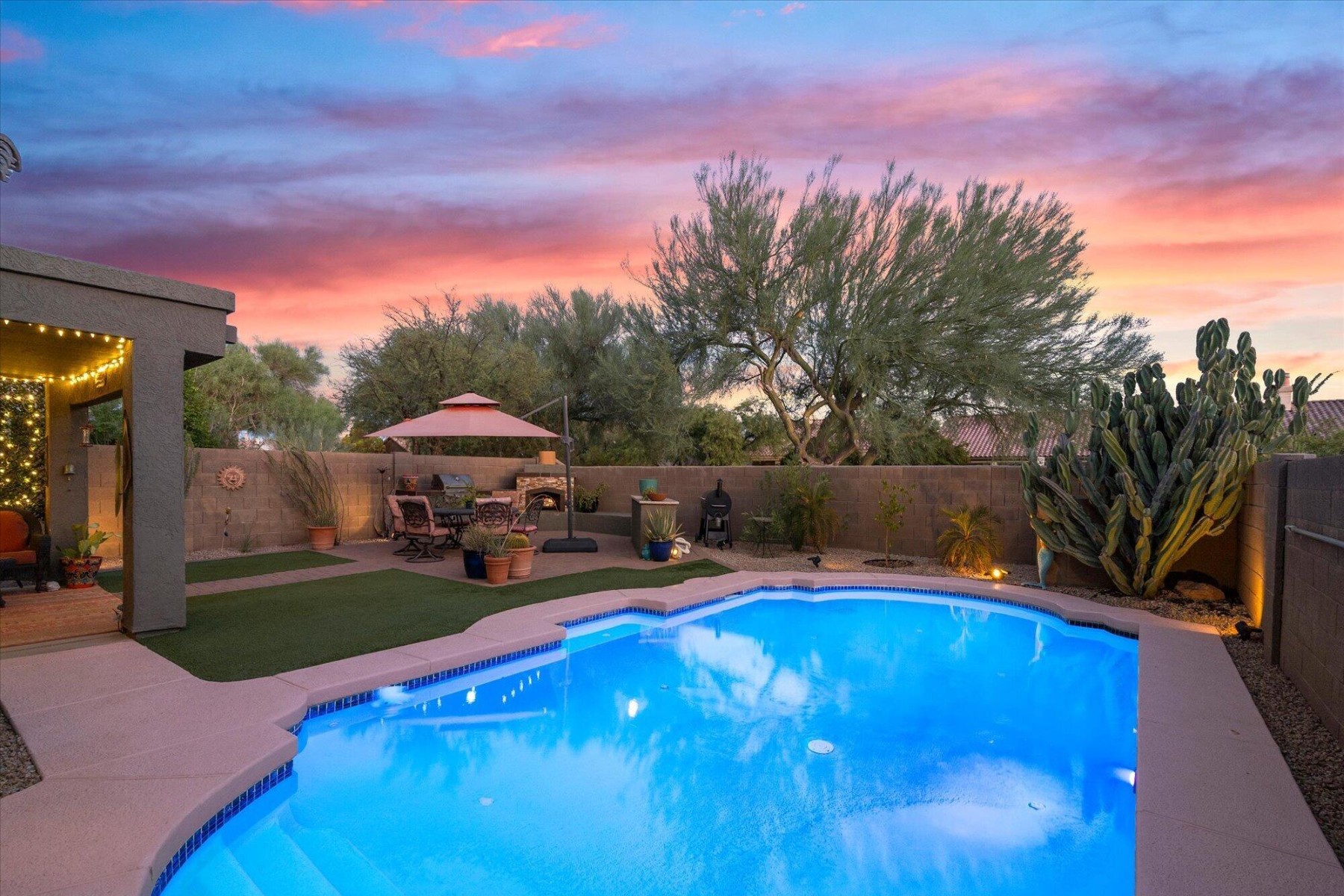  4253 E Chaparosa Way  Cave Creek, AZ - 物件實景
