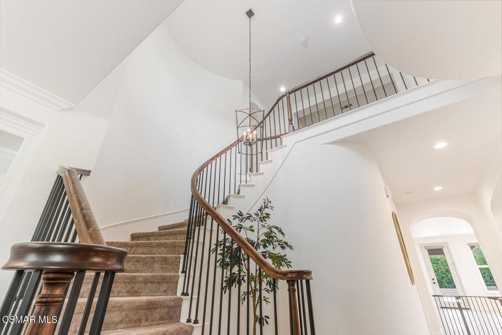 Simi Valley, California, 93065, United States, 4 Bedrooms Bedrooms, ,4 BathroomsBathrooms,Residential,For Sale,1978928