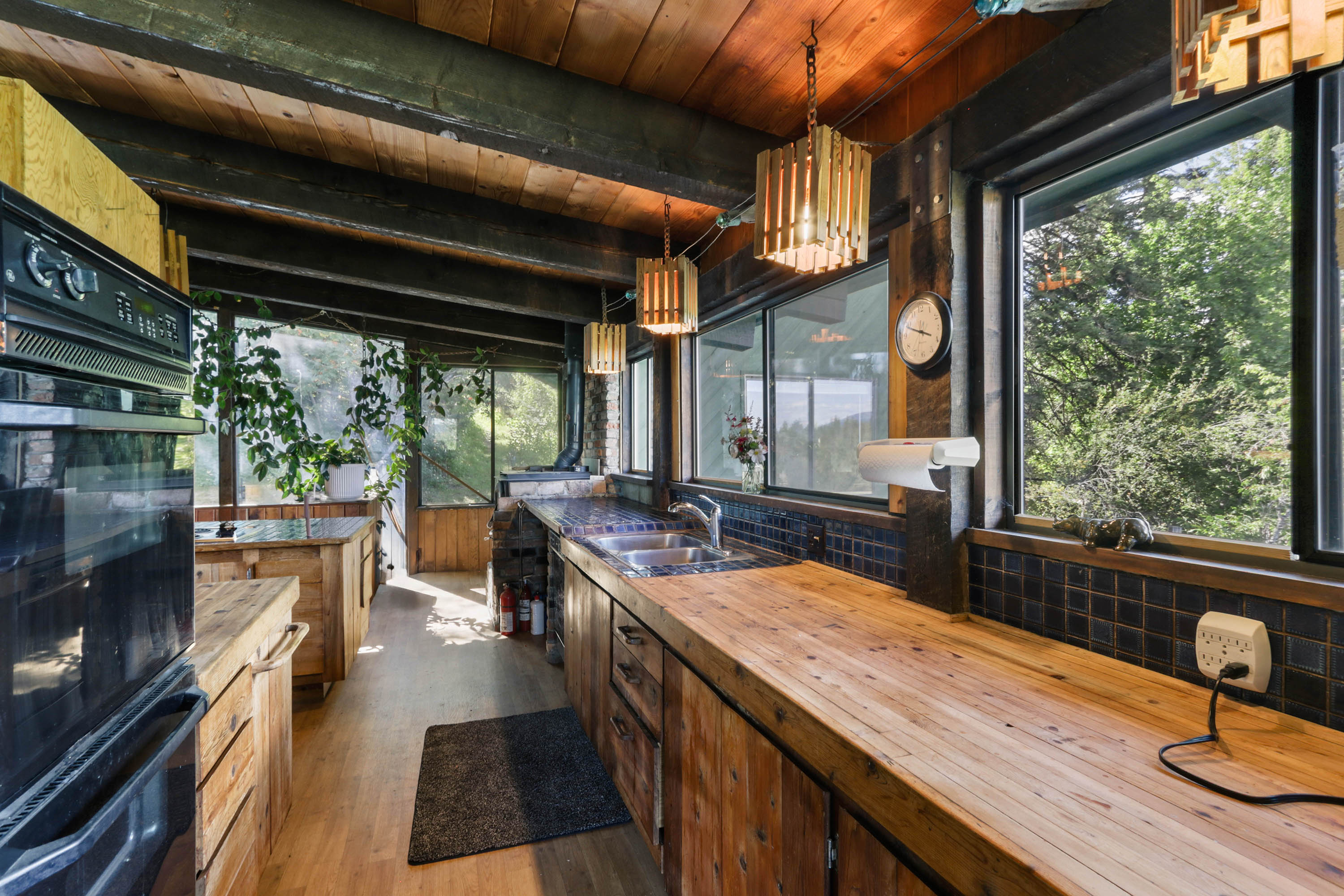 Sandpoint, Idaho, 83864, United States, 3 Bedrooms Bedrooms, ,3 BathroomsBathrooms,Residential,For Sale,1922040