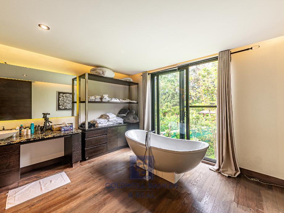 Lerma, Estado de méxico, 52005, Mexico, 6 Bedrooms Bedrooms, ,8 BathroomsBathrooms,Residential,For Sale,1739270