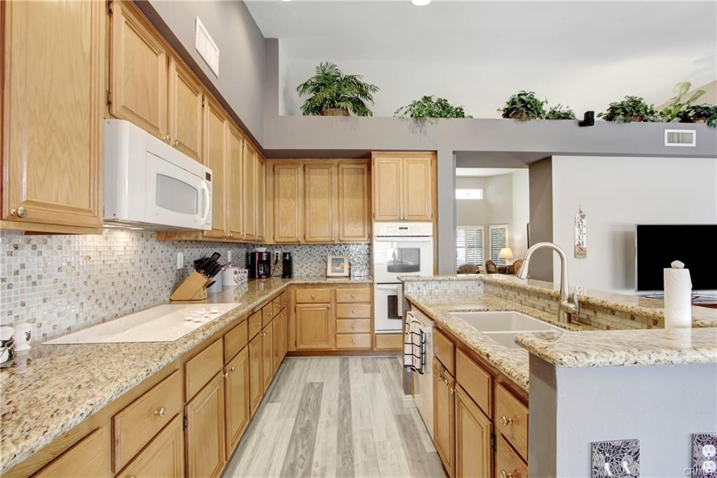 Corona, California, 92881, United States, 4 Bedrooms Bedrooms, ,3 BathroomsBathrooms,Residential,For Sale,1791612