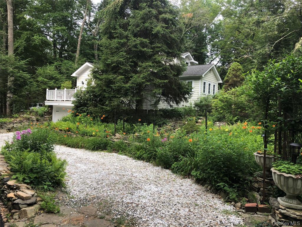 South Salem, New York, 10590, United States, 2 Bedrooms Bedrooms, ,2 BathroomsBathrooms,Residential,For Sale,1949809