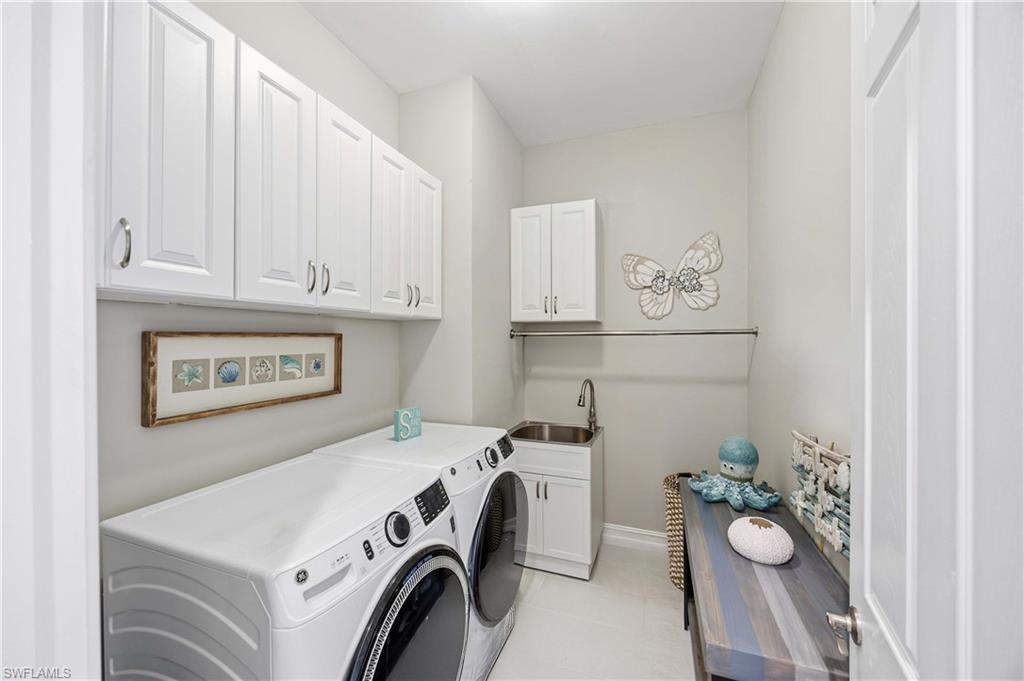 Naples, Florida, 34114, United States, 4 Bedrooms Bedrooms, ,6 BathroomsBathrooms,Residential,For Sale,2002204