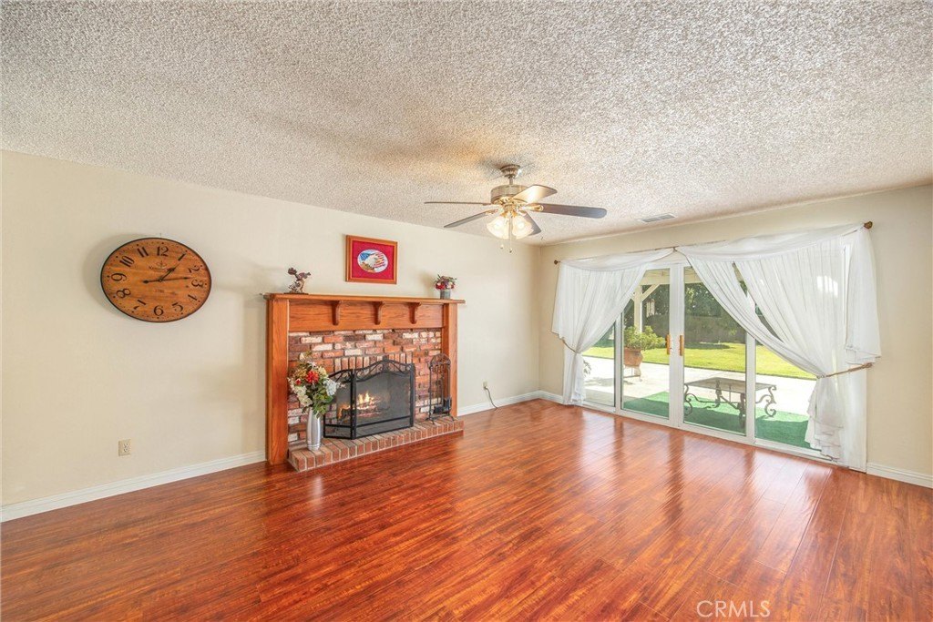 Fontana, California, 92335, United States, 3 Bedrooms Bedrooms, ,2 BathroomsBathrooms,Residential,For Sale,1987361