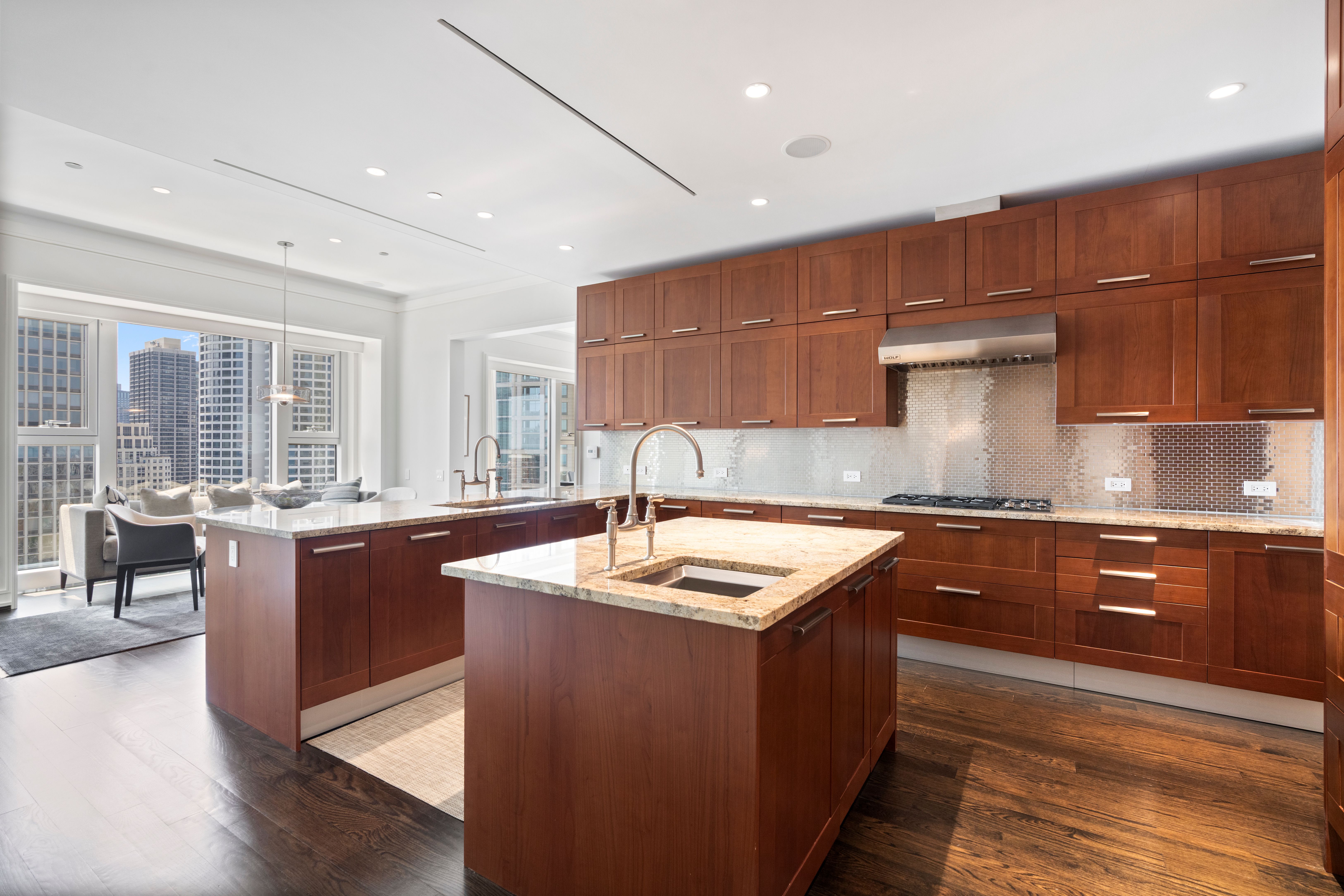  Sophisticated Living with Sweeping City Views - 物件實景