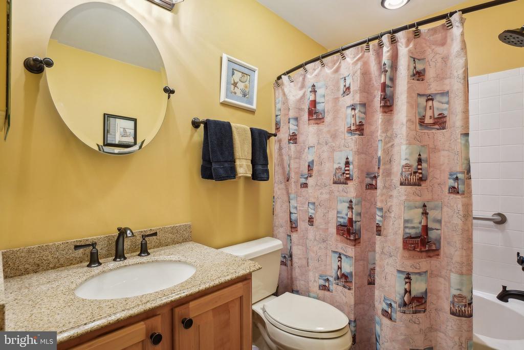 Gainesville, Virginia, 20155, United States, 3 Bedrooms Bedrooms, ,4 BathroomsBathrooms,Residential,For Sale,1896801