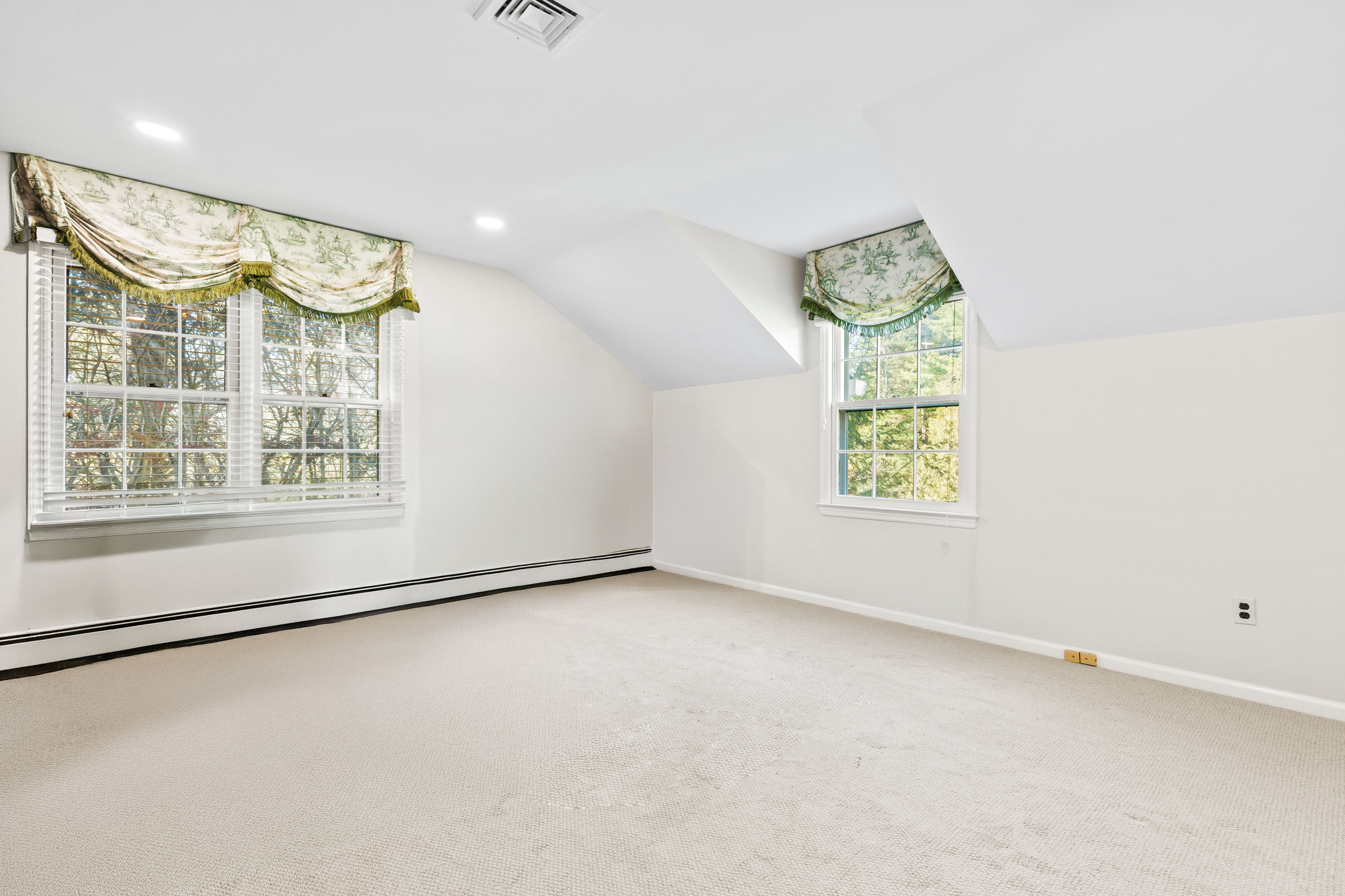  1 Redbrooke Place - 物件實景