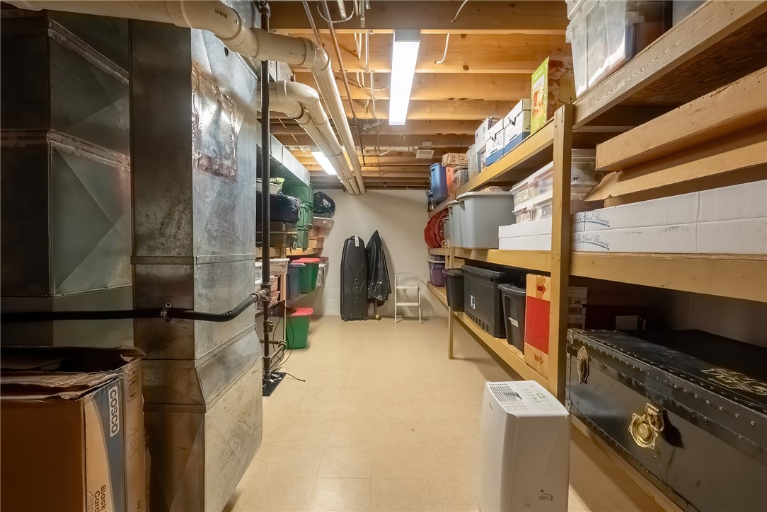 Finleyville, Pennsylvania, 15332, United States, 4 Bedrooms Bedrooms, ,4 BathroomsBathrooms,Residential,For Sale,1985685