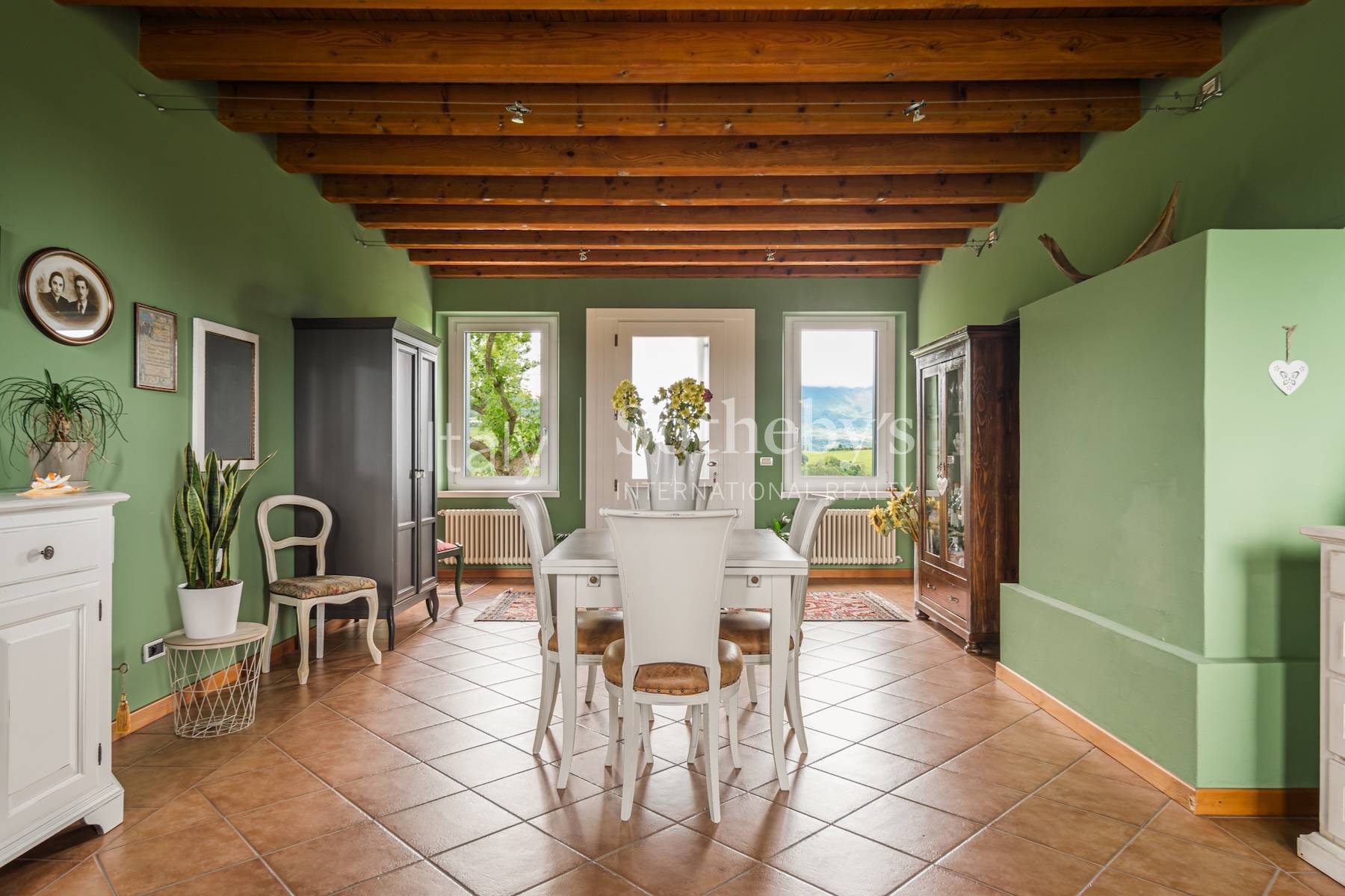  Restored farmhouse with hillside estate - 物件實景