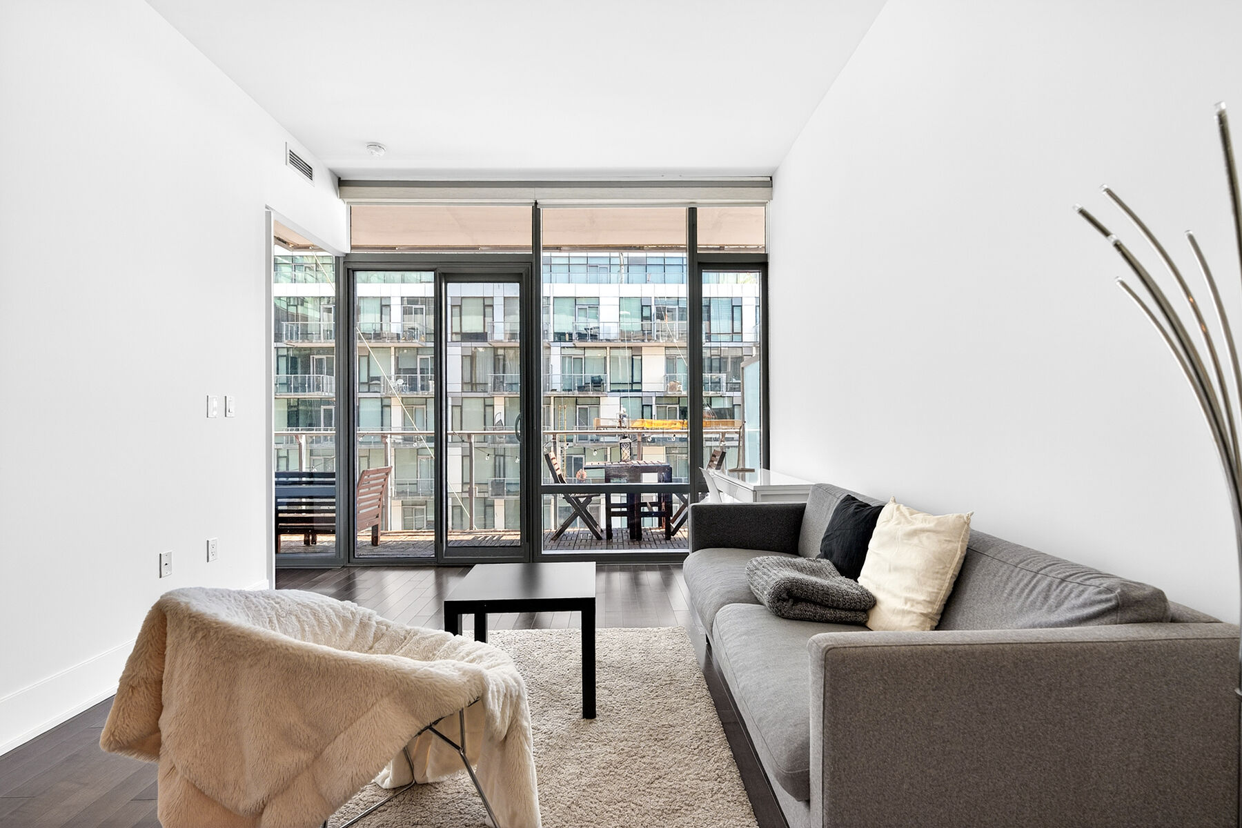  Live in style at Pier 27 - 物件實景