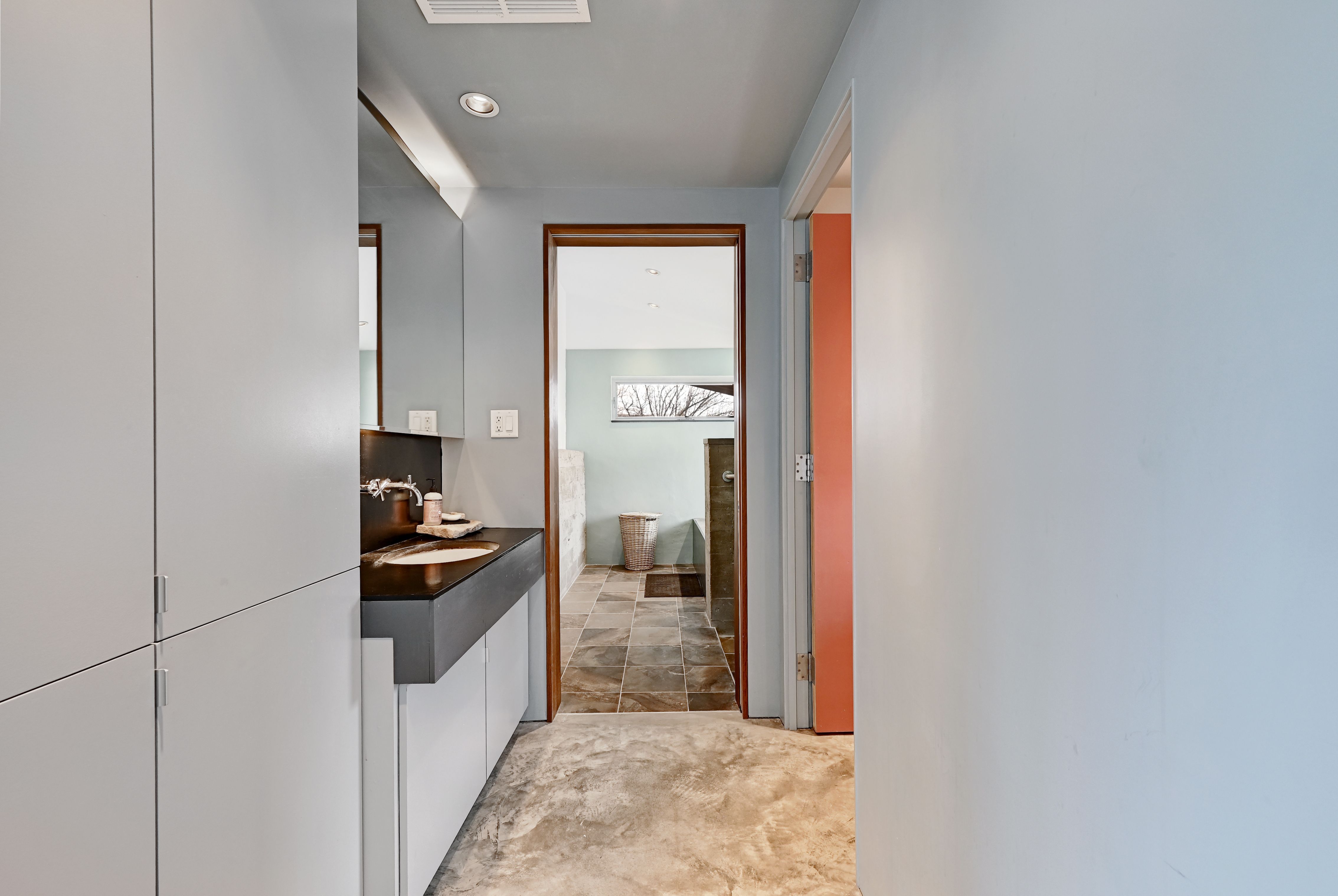  1011 West Washington Street, Marfa, TX 79843 - 物件實景