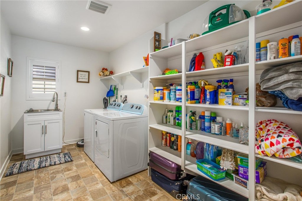 Beaumont, California, 92223, United States, 2 Bedrooms Bedrooms, ,2 BathroomsBathrooms,Residential,For Sale,1870116