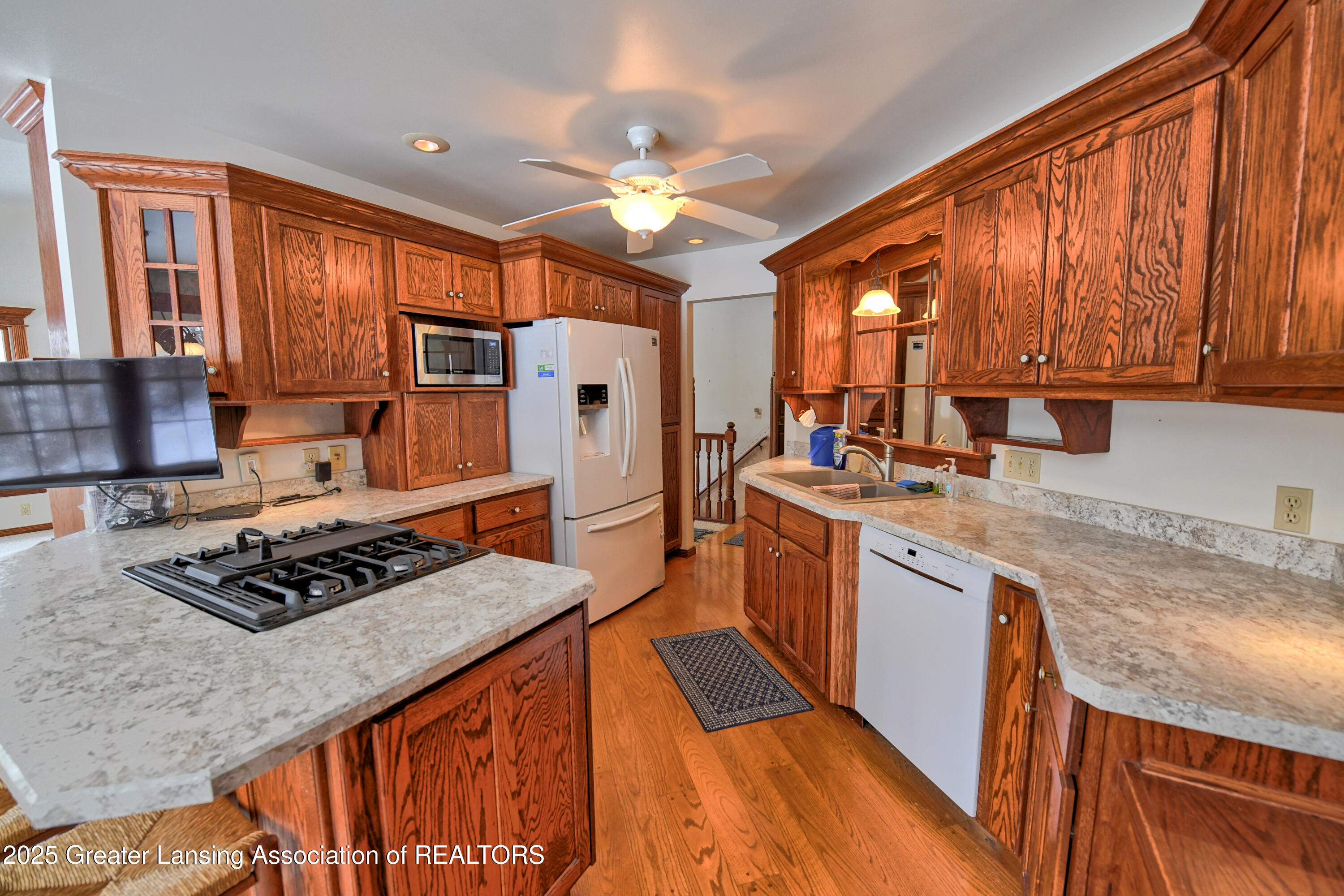 Portland, Michigan, 48875, United States, 5 Bedrooms Bedrooms, ,4 BathroomsBathrooms,Residential,For Sale,2031480