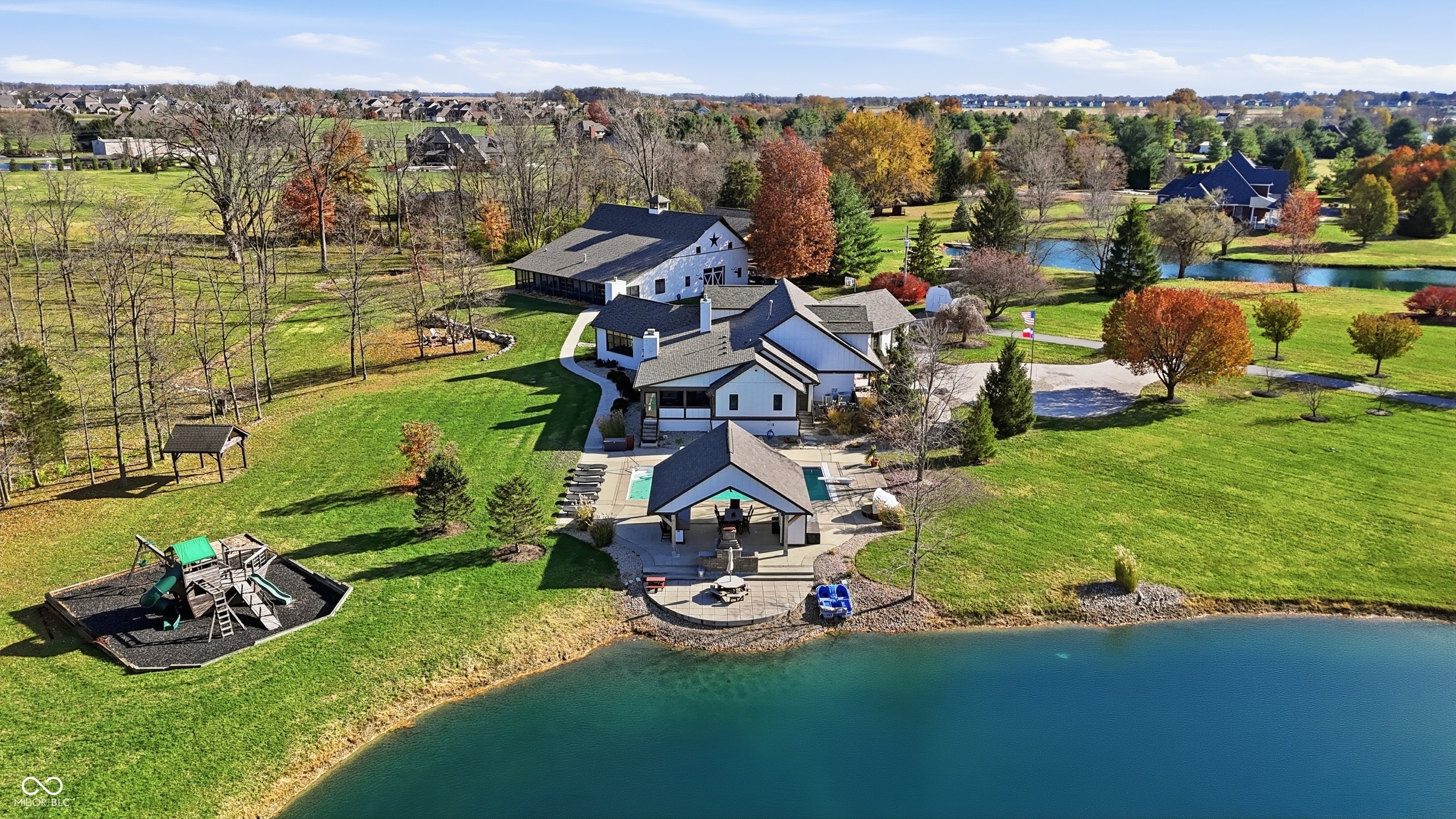 Bargersville, Indiana, 46106, United States, 5 Bedrooms Bedrooms, ,6 BathroomsBathrooms,Residential,For Sale,1992401