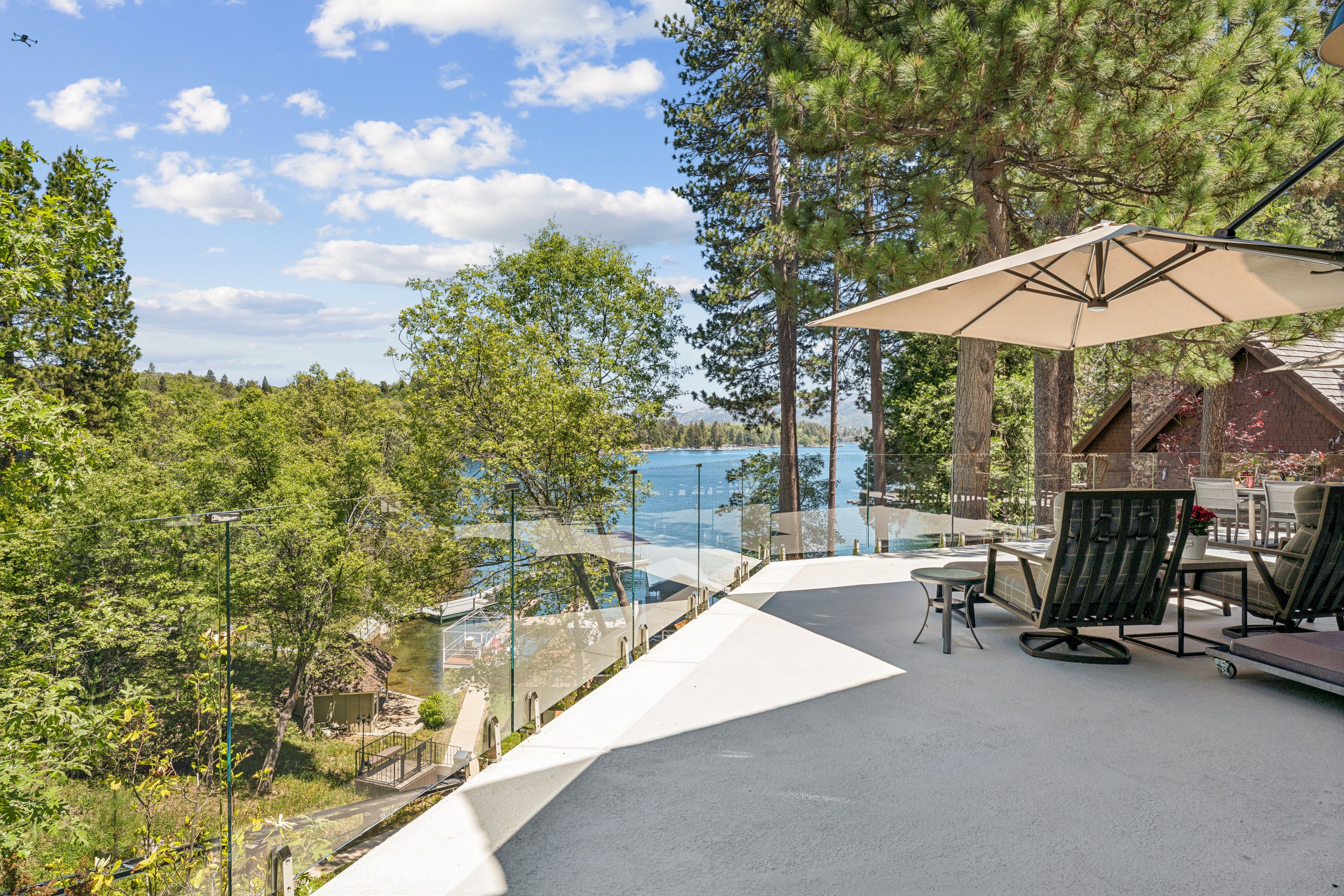  27720 Hamiltair Drive, Lake Arrowhead, CA 92352 - 物件實景